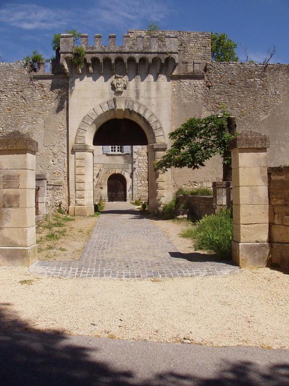 Chateau De La Bastide Goudargues Exterior photo